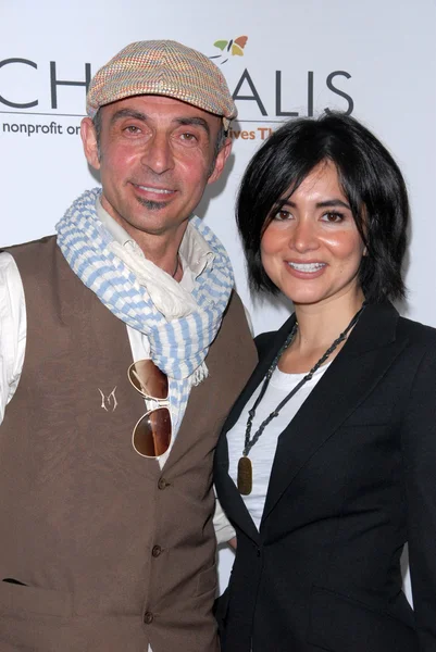Shaun Toub con su esposa, Lorena — Foto de Stock