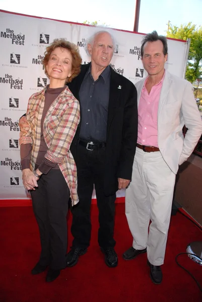 Grace zabriskie, bill paxton és bruce dern methodfast életműdíjat, regency színházak, agoura hills, ca. 03-28-10 — Stock Fotó