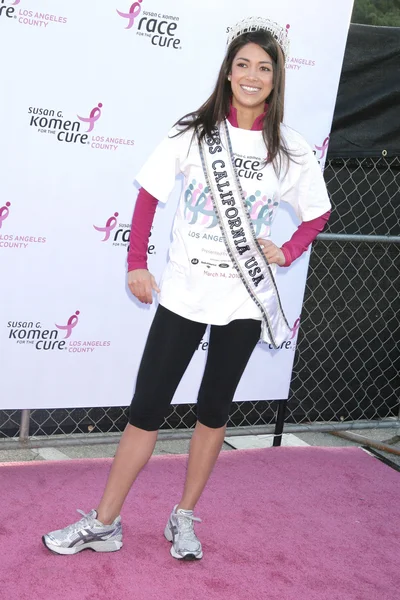 Nicole Johnson στο 14ο ετήσιο αγώνα Susan G. Komen La County για την θεραπεία, Dodger Stadium, Λος Άντζελες, Ca. 14-03-10 — Φωτογραφία Αρχείου