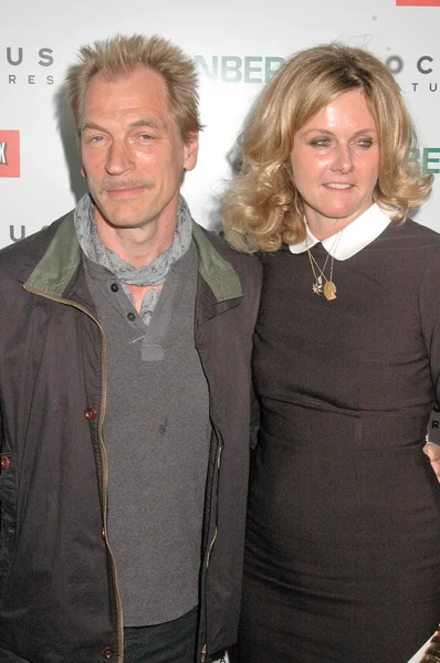 Julian Sands y Susan Traylor —  Fotos de Stock