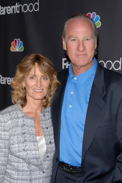 Craig T. Nelson and wife — Stock Photo, Image