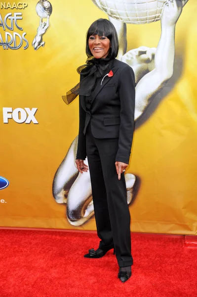 Cicely Tyson at the 41st NAACP Image Awards - Arrivals, Shrine Auditorium, Los Angeles, CA. 02-26-10 — 图库照片