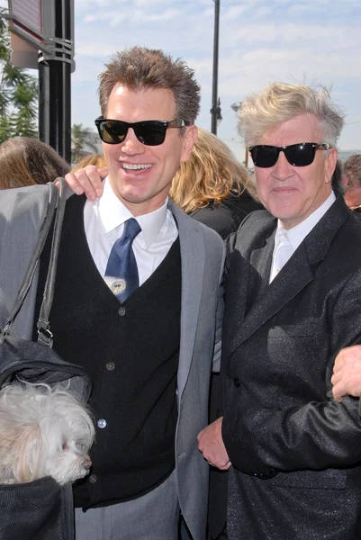 Chris isaak und david lynch bei der einweihungszeremonie für roy orbison auf dem hollywood walk of fame, hollywood, ca. 29.01. — Stockfoto
