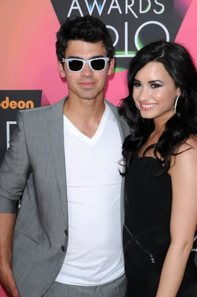 Joe Jonas and Demi Lovato at the Nickelodeon's 23rd Annual Kids' Choice Awards, UCLA's Pauley Pavilion, Westwood, CA 03-27-10 — Stok fotoğraf