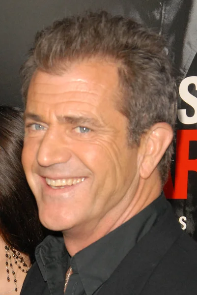 Mel Gibson en el "Edge Of Darkness" Los Angeles Premiere, Chinese Theater, Hollywood, CA. 01-26-10 — Foto de Stock