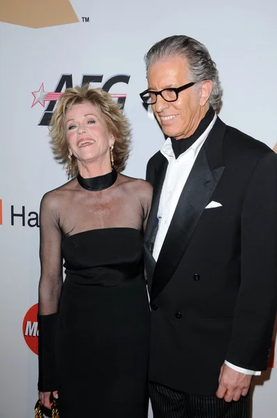 Jane fonda na nahrávání akademii a clive davis prezentovat gala pre-grammy 2010 - pozdrav na ikony, beverly hilton hotel, beverly hills, ca. 01-30-10 — Stock fotografie