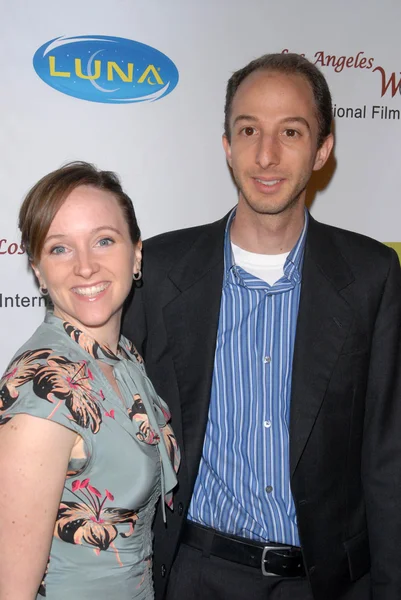 Julie Lacouture y Ben Blacker en el 6º Festival de Cine Int 'l Anual Femenino de Los Ángeles Estreno Noche Beneficio Proyección de "Serious Moonlight", The Libertine, West Hollywood, CA. 03-26-10 — Foto de Stock