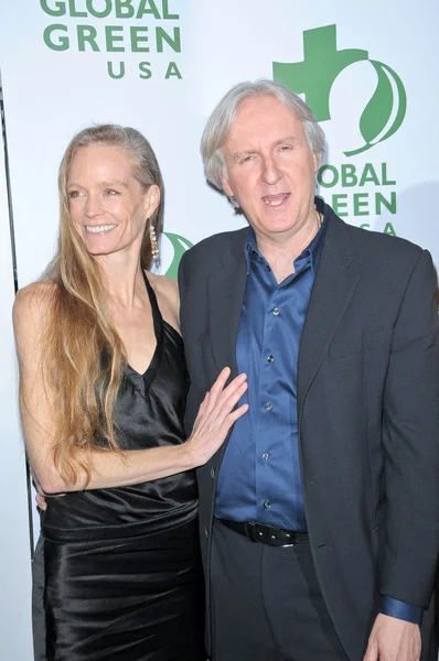 Suzy Amis ja James Cameron — kuvapankkivalokuva