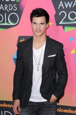 Taylor Lautner