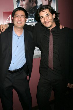 Gregory Hatanaka ve James Duval 