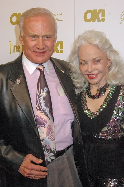 Buzz Aldrin and wife Lois at the OK Magazine Pre-Oscar Party, Beso, Hollywood, CA. 03-05-10 — Stock Photo, Image