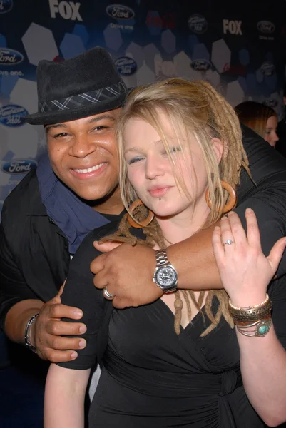 Crystal Bowersox e Michael Lynche no "American Idol" da Fox Top 12 Finalists Party, Industry, West Hollywood, CA. 03-11-10 — Fotografia de Stock