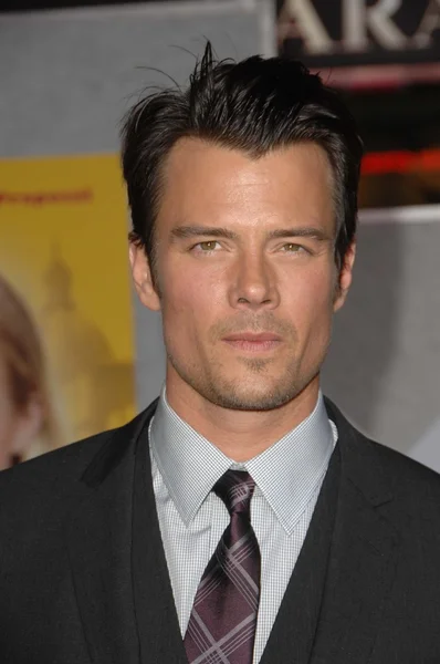 "때 로마에서" 세계에서 Josh Duhamel 프리미어, 엘 캐 피 탄 극장, 할리우드, Ca. 01-27-10 — 스톡 사진