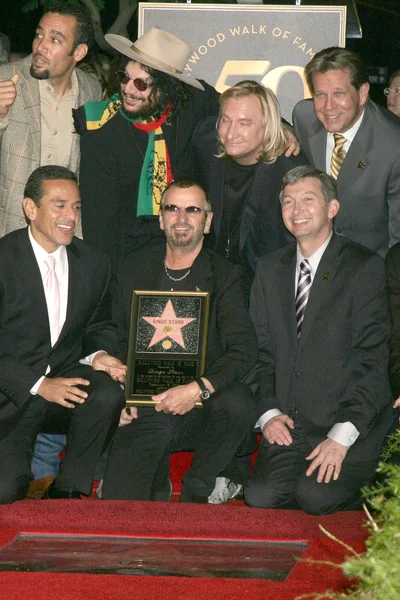 Ben Harper, Don Was, Joe Walsh, Antonio Villaraigosa, Ringo Starr, Leron Gubler — Stockfoto