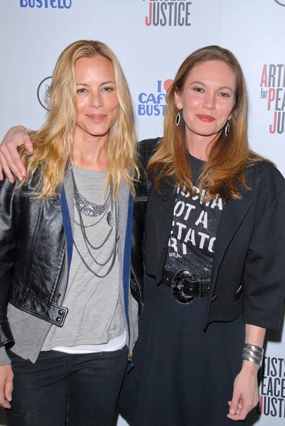 Maria Bello e Diane Lane no evento Artistas pela Paz e Justiça "Artistas pelo Haiti", Track 16 Gallery, Santa Monica, CA. 01-28-10 — Fotografia de Stock