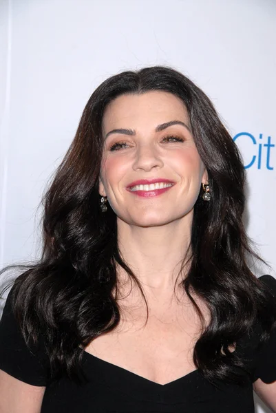 Julianna Margulies at the "City Island" Los Angeles Premiere, Landmark Theaters, Los Angeles, CA. 03-15-10 — Stock Photo, Image