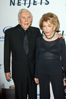 Kirk ve Anne Douglas EIF'ın kadın kanser adlı fonun 