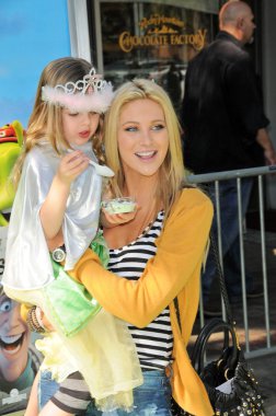 Stephanie Pratt