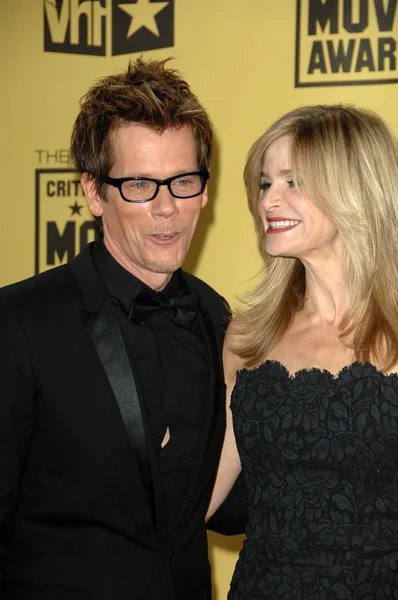 Kevin Bacon and Kyra Sedgwick at the 15th Annual Critic's Choice Awards, Hollywood Palladium, Hollywood, CA. 01-15-10 — Stock Photo, Image