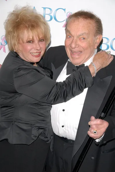 Jack Carter at the Associates for Breast and Prostate Cancer 20th Anniversary Gala, Beverly Hilton Hotel, Beverly Hills, CA. 11-21-09 — Stock Photo, Image