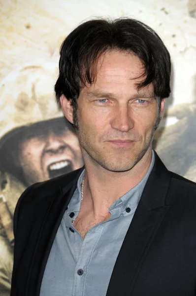 Stephen Moyer — Photo