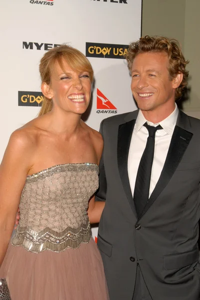 Toni collette och simon baker — Stockfoto