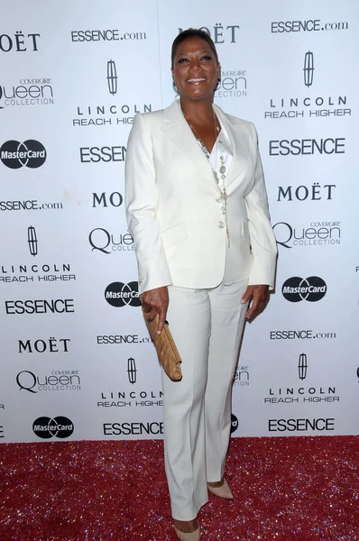 Queen latifah bij de 3e jaarlijkse essentie zwarte vrouwen in hollywood lunch, beverly hills hotel, beverly hills, ca. 03-04-10 — Stockfoto