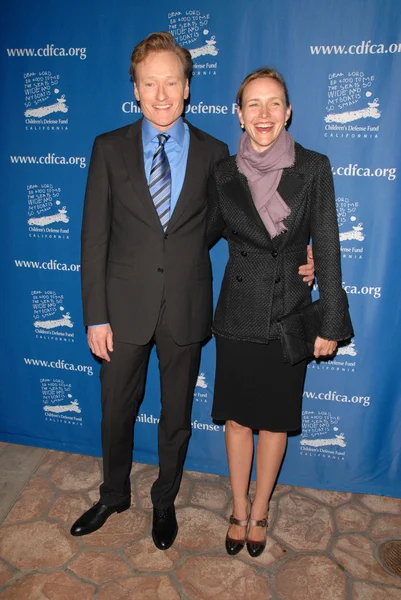 Conan OBrien and wife Liza Powel — Stock Photo, Image