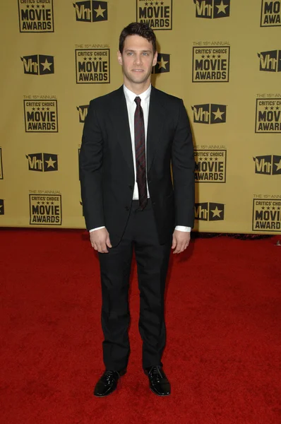 Justin Bartha i den 15: e årliga Critic's Choice Awards, Hollywood Palladium, Hollywood, Ca. 01-15-10 — Stockfoto