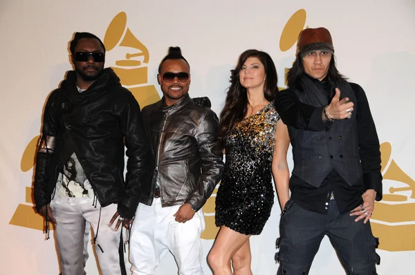 Will.i.am, apl.de.ap, stacy ferguson "fergie" a tabu z black eyed peas — Stock fotografie