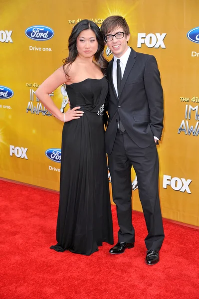 Jenna Ushkowitz and Kevin McHale at the 41st NAACP Image Awards - Arrivals, Shrine Auditorium, Los Angeles, CA. 02-26-10 — 图库照片