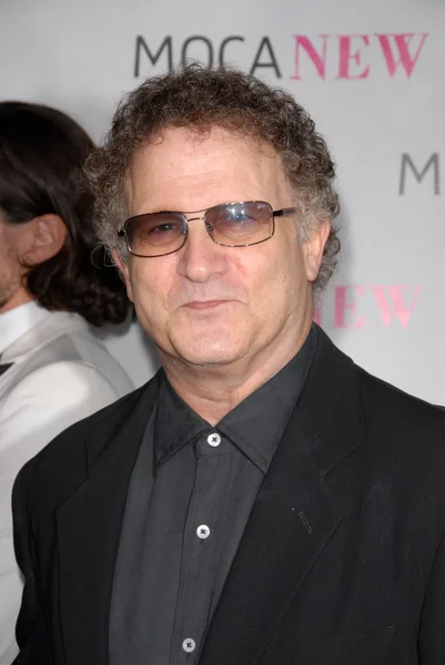 Albert brooks tijdens de moca nieuwe 30e verjaardag gala, moca grand avenue, los angeles, ca. 11-14-09 — Stockfoto