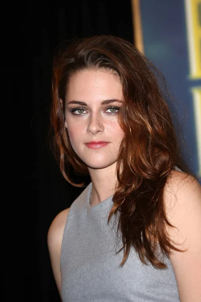 Kristen stewart na hollywoodská asociace zahraničních novinářů cecil b. demille award příjemce oznámení, beverly hills hotel, beverly hills, ca 11-01-12 — Stock fotografie