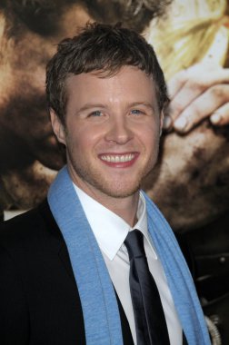 Ashton Holmes
