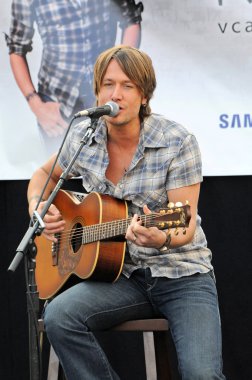 keith urban, sponsor tarafından verizon wireless ve samsung mobile, verizon kablosuz mağaza, pasadena, ca. 11 / 21 / 09 tarafından ücretsiz bir akustik konser kentsel Keith