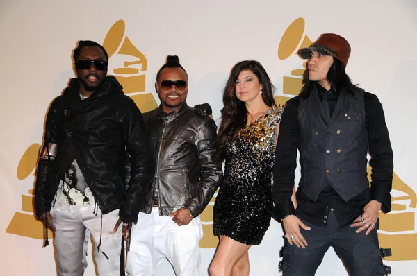 Will.i.am, apl.de.ap, stacy ferguson 'fergie' i tabu black eyed peas — Zdjęcie stockowe