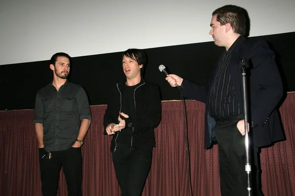 Milo Ventimiglia and Vincent Vieluf at the "Order Of Chaos" Los Angeles Premiere Hosted By Cinema Epoch, Laemmle's Sunset 5, West Hollywood, CA. 02-12-10 — Stock Photo, Image