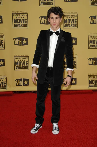 Nick Jonas at the 15th Annual Critic's Choice Awards, Hollywood Palladium, Hollywood, CA. 01-15-10 — Stock Photo, Image