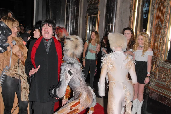 Jo Anne Worley at the "Cats" Touring Company Opening, Pantages Theater, Hollywood, CA. 03-09-10 — Stock Photo, Image
