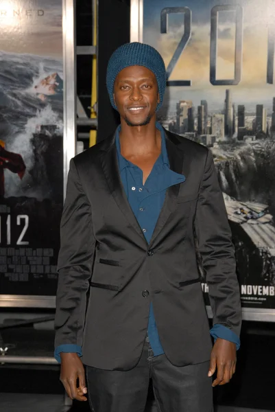 Edi Gathegi at the premiere of '2012," Regent Cinemas L.A. Live, Los Angeles, CA. 11-3-09 — Stock Photo, Image