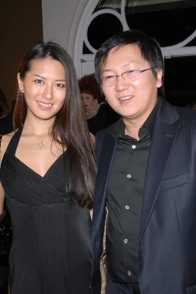 Mariko Abe and Masi Oka at TheWrap's Exclusive Oscar Party, Culina, Four Seasons Hotel, Beverly Hills, CA. 03-01-10 — Stock Photo, Image