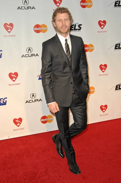 Диркс Бентли на церемонии вручения премии "Cares Of The Year Tribune" 2010 года Нилу Янгу, Лос-Анджелесский конференц-центр, Лос-Анджелес, штат Калифорния. 01-29-10 — стоковое фото