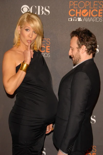 Jenna elfman och bodhi elfman — Stockfoto