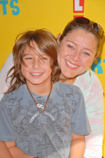 Camryn manheim en zoon — Stockfoto