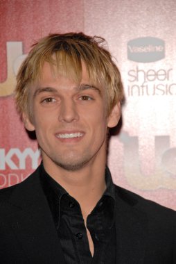 Aaron Carter bize Haftalık Hot Hollywood tarzı 2009 parti, Voyeur, West Hollywood, Ca. 11-18-09