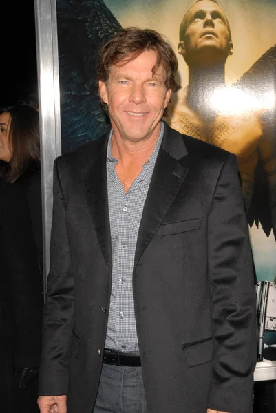 Dennis Quaid in de wereldpremière "Legion", Cinerama Dome, Hollywood, ca. 01-21-10 — Stockfoto