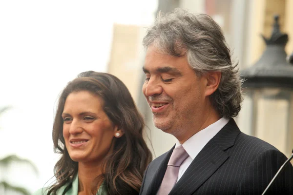 Weronika berti i andrea bocelli — Zdjęcie stockowe