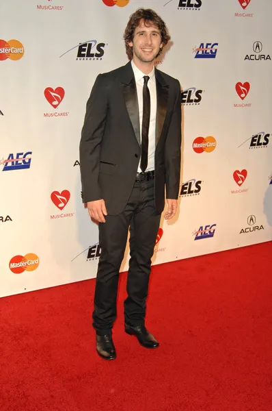 Josh Groban at the 2010 MusiCares Person Of The Year Tribute To Neil Young, Los Angeles Convention Center, Los Angeles, CA. 01-29-10 — Stock Photo, Image