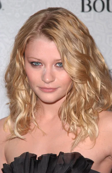 Emilie de Ravin — Stockfoto