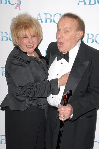 Jack Carter at the Associates for Breast and Prostate Cancer 20th Anniversary Gala, Beverly Hilton Hotel, Beverly Hills, CA. 11-21-09 — 图库照片